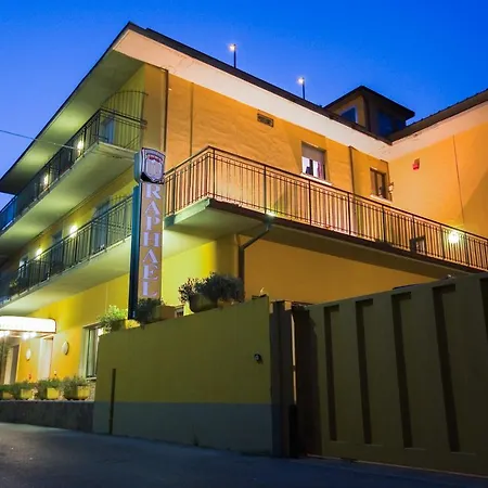 Hotell Raphael