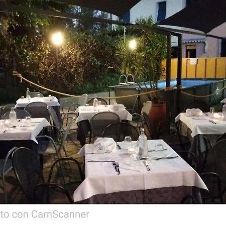 Hotell Raphael 3*